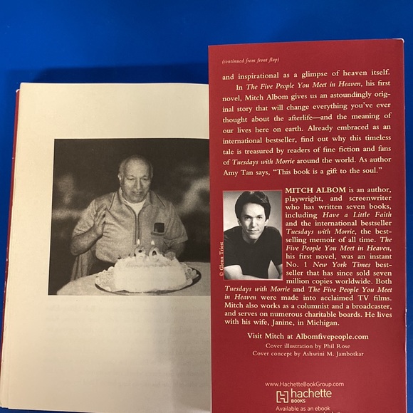 The Five People You Meet in Heaven by Mitch Albom (paperback) - Picture 4 of 6